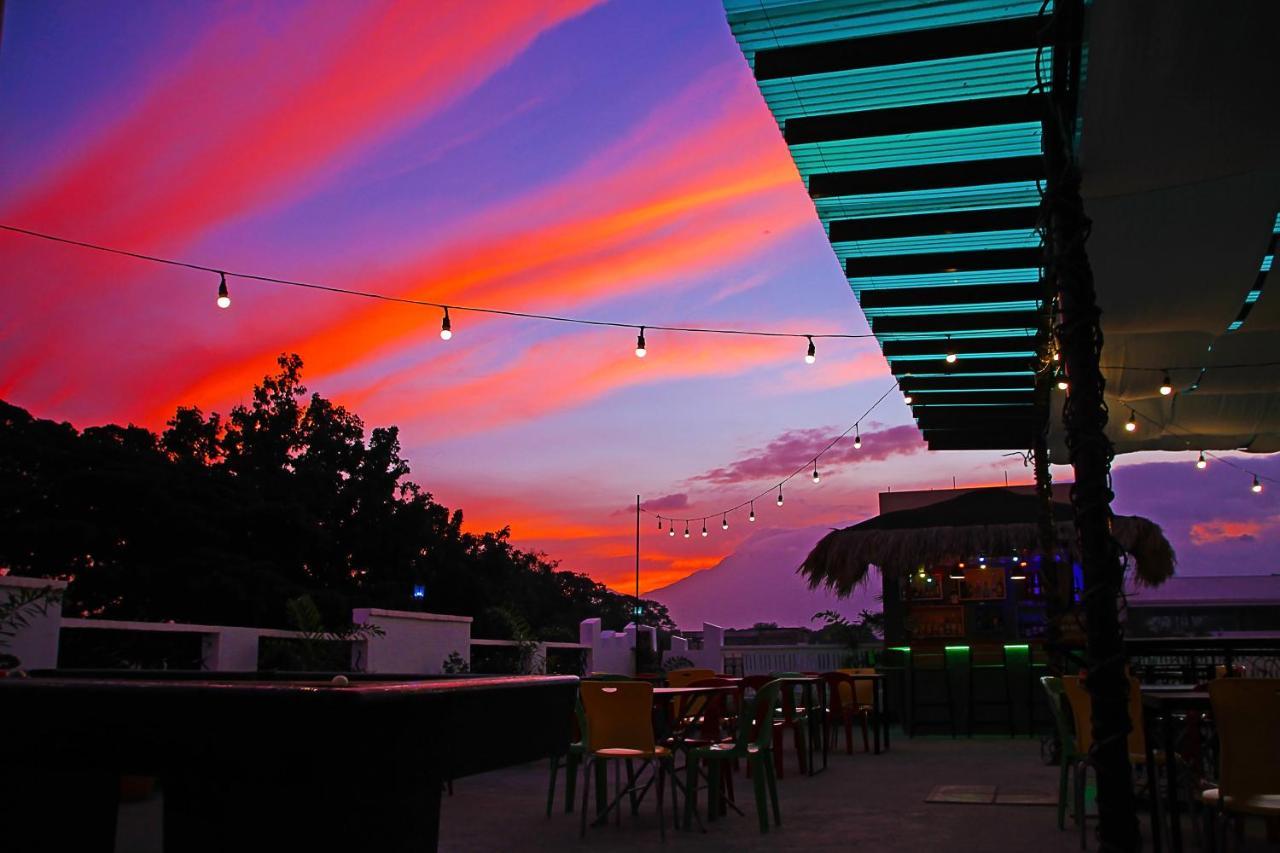 Antwet Backpacker'S Inn & Rooftop Bar Dumaguete City Luaran gambar